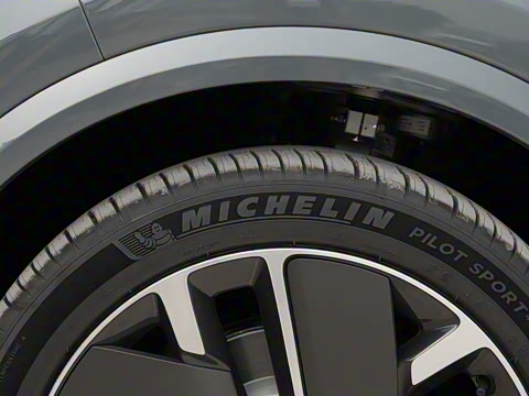 2025�� Ultra ���ܻ��°�