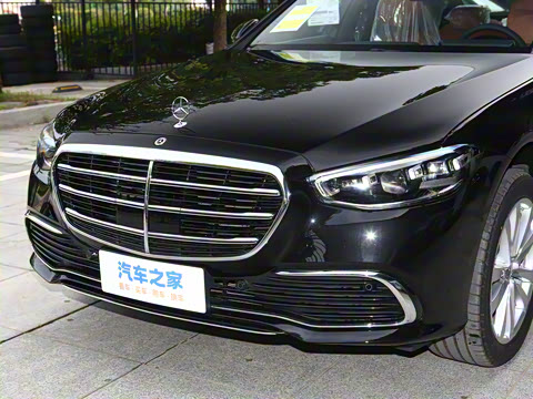 2024�� �Ŀ� S 400 L ������