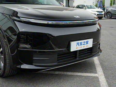 2025�� Pro ���ܻ��°�