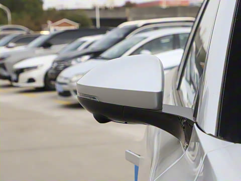 2025�� 636Ultra����� 5��