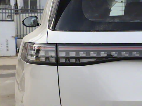 2025�� 636Ultra����� 5��