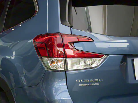 2024�� 2.0i AWD ������