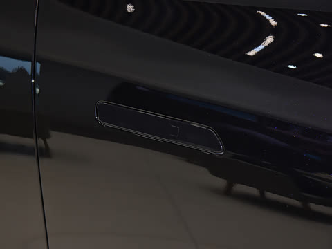 2025�� 825 Max��