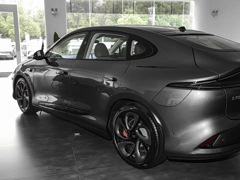 2025�� ����������������