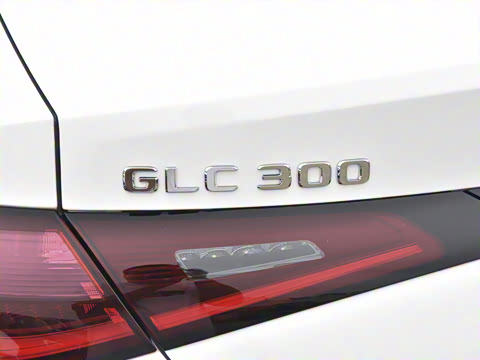 2025�� �Ŀ� GLC 300 4MATIC ����SUV