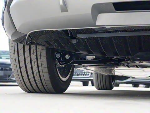 2024�� 40 e-tron ������