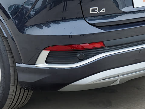 2024�� 40 e-tron ������