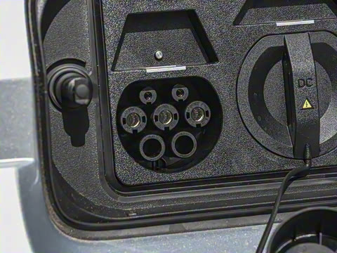 2025�� 501���������