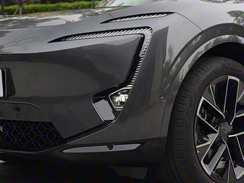 2025�� Ultra ���̰�