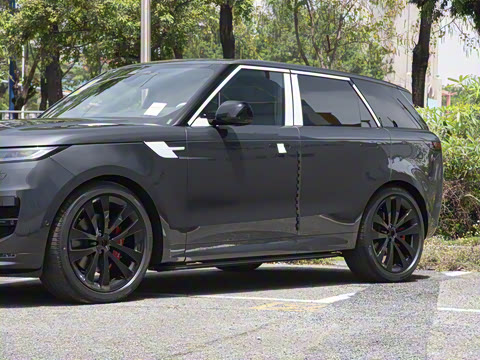 2025�� 400PS Dynamic HSE