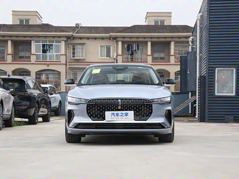 2025�� 2.0T ���а�