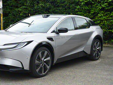 2025�� 630 PRO���а�