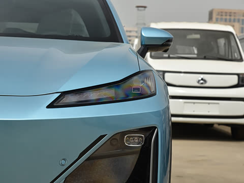 2025�� 215Max ��ΪǬ���Ǽ�ADS SE���̰�