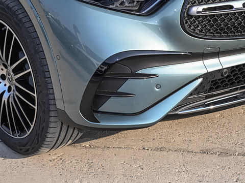 2025�� GLC 300 L 4MATIC ������ 5��