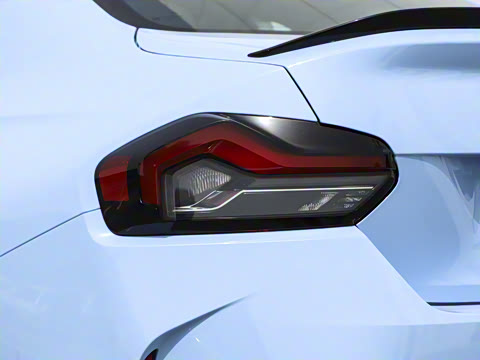 2025�� M240i xDrive