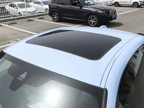 2025�� M240i xDrive