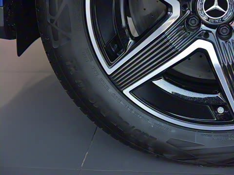 2025�� GLC 260 4MATIC ����SUV