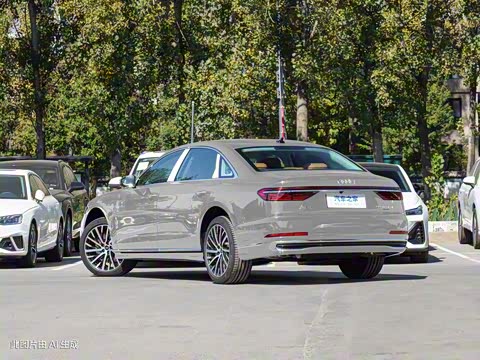 2024�� A8L 55 TFSI quattro �콢��