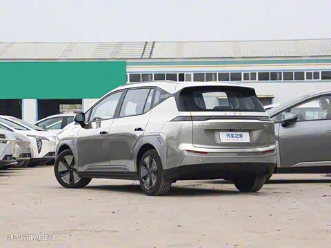 2023�� Plus 610 ������