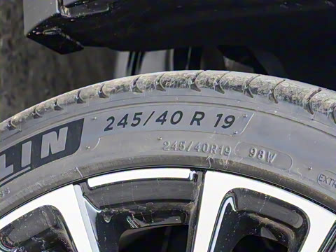 2025�� 2.0T 405 AT������