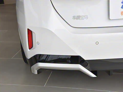 2024�� eDrive 35L M�˶���װ