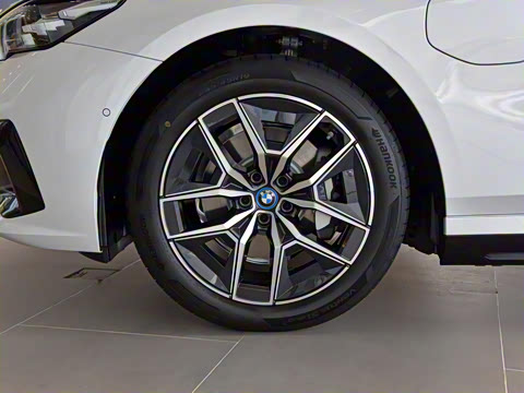 2024�� eDrive 35L M�˶���װ