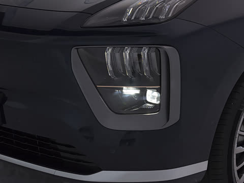 2025�� 700 Ultra�������������״��