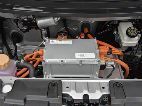 2025�� Mate 300km׷���