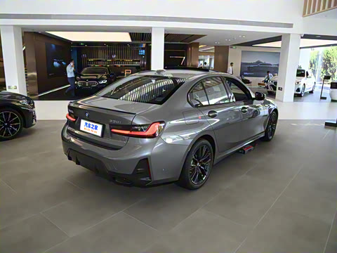 2024�� 330i M�˶���ҹ��װ