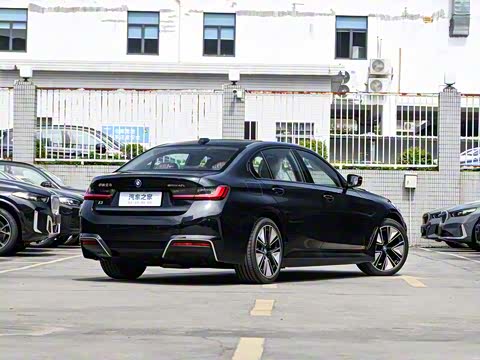 2024�� eDrive 40 L ��ҹ�˶���װ