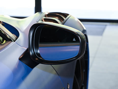 2024�� GT2 Stradale