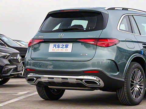 2025�� GLC 300 L 4MATIC ������ 5��