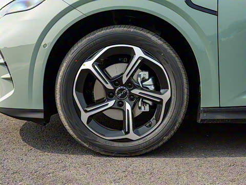 2025�� 605���˰�