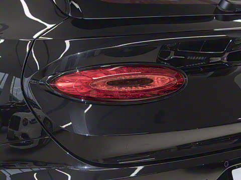 2024�� 4.0T V8 S