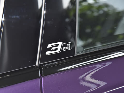 2025�� 330i 50����������