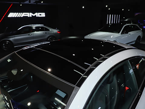 2025�� AMG CLE 53 4MATIC+ ���ܳ�