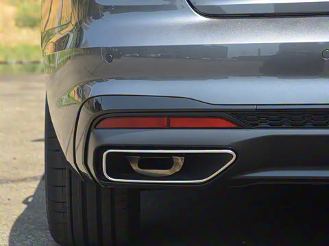 2024�� 40 TFSI ����������(��ҹ��)