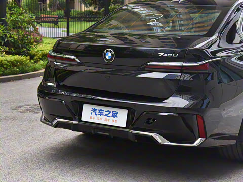 2023�� 740Li ������ M�˶���װ