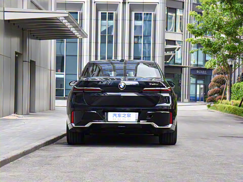 2023�� 740Li ������ M�˶���װ