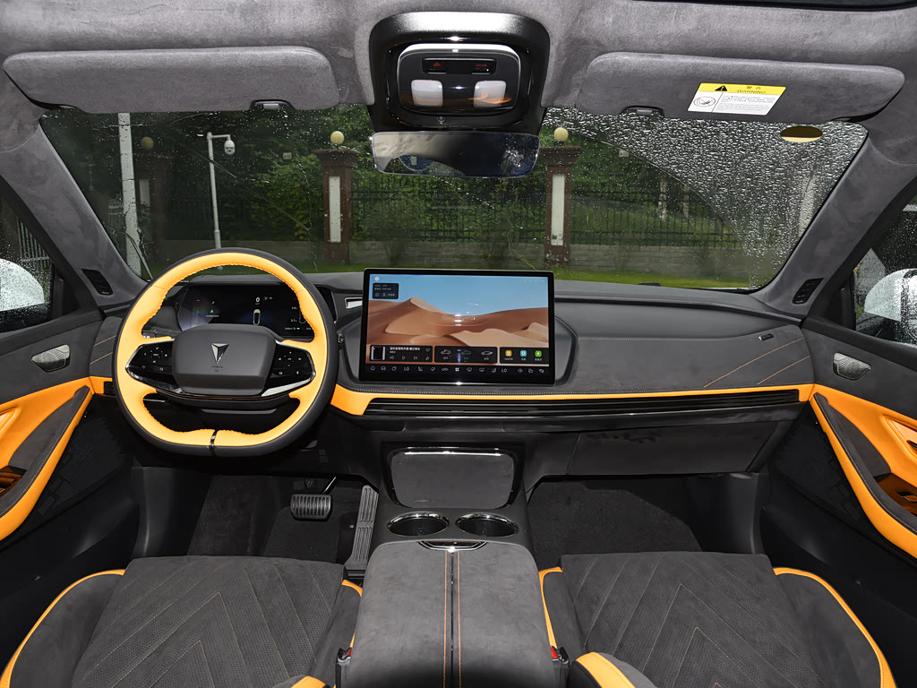 Changan Deepal SL03, Седан: фото поколения