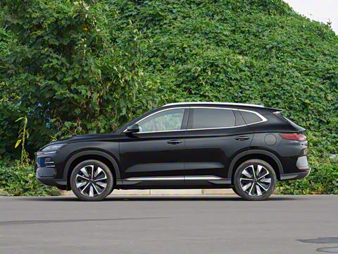 2025�� EV 520km �����