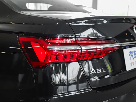 2025�� �Ŀ� 40 TFSI ����������