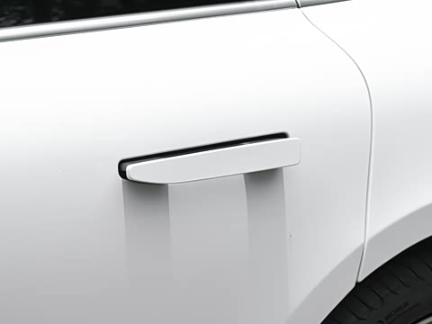 2025�� 75kWh Touring