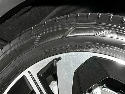 2025�� 688MAX 160kW