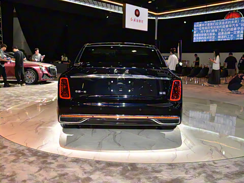 2024�� 4.0T V8��