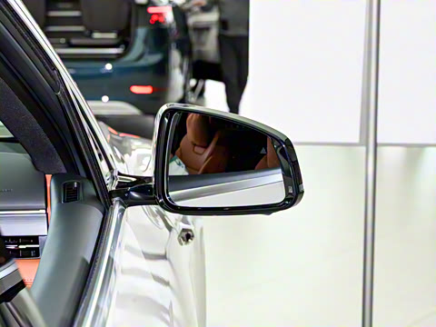 2025�� ����   Ultra ������