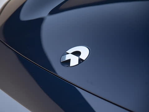 2025�� 102kWh �׷�������