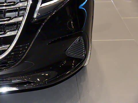 2024�� V 300 L ����������