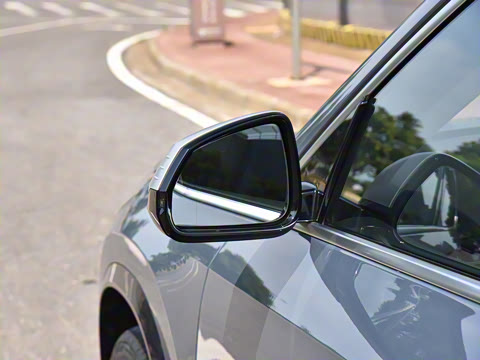 2023�� xDrive25Li X�����װ