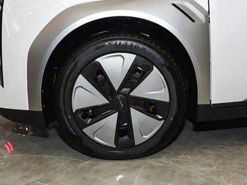 2023�� Plus 610 ������